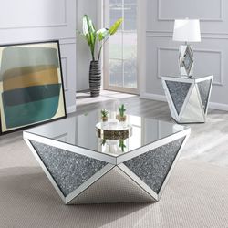 MIRRORED END TABLE AND COFFEE ☕️ TABLE  $49 DOLLAR WITH FINANCING 👑📍🧨‼️❤️