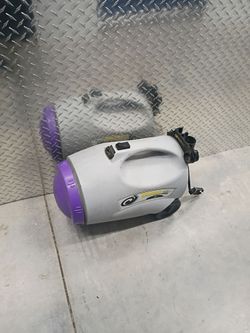 RUNNING VAC. NO ACCESSORIES!!