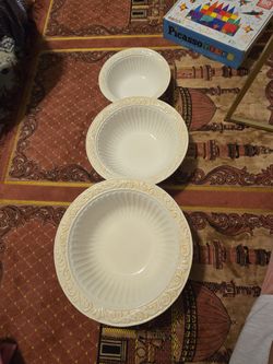 Set of 3 Lenox Butler's Pantry pasta bowls