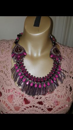 Sharp necklace,fusha taupe, purple