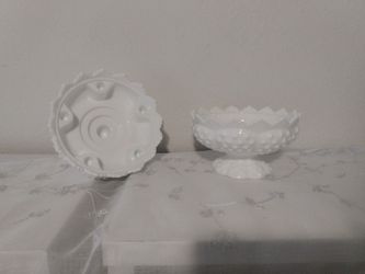 **Popular**🤗 MILK GLASS Pieces, In Box  Many Different PIECES¿
