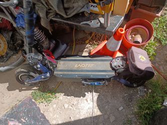 Laotie scooter
