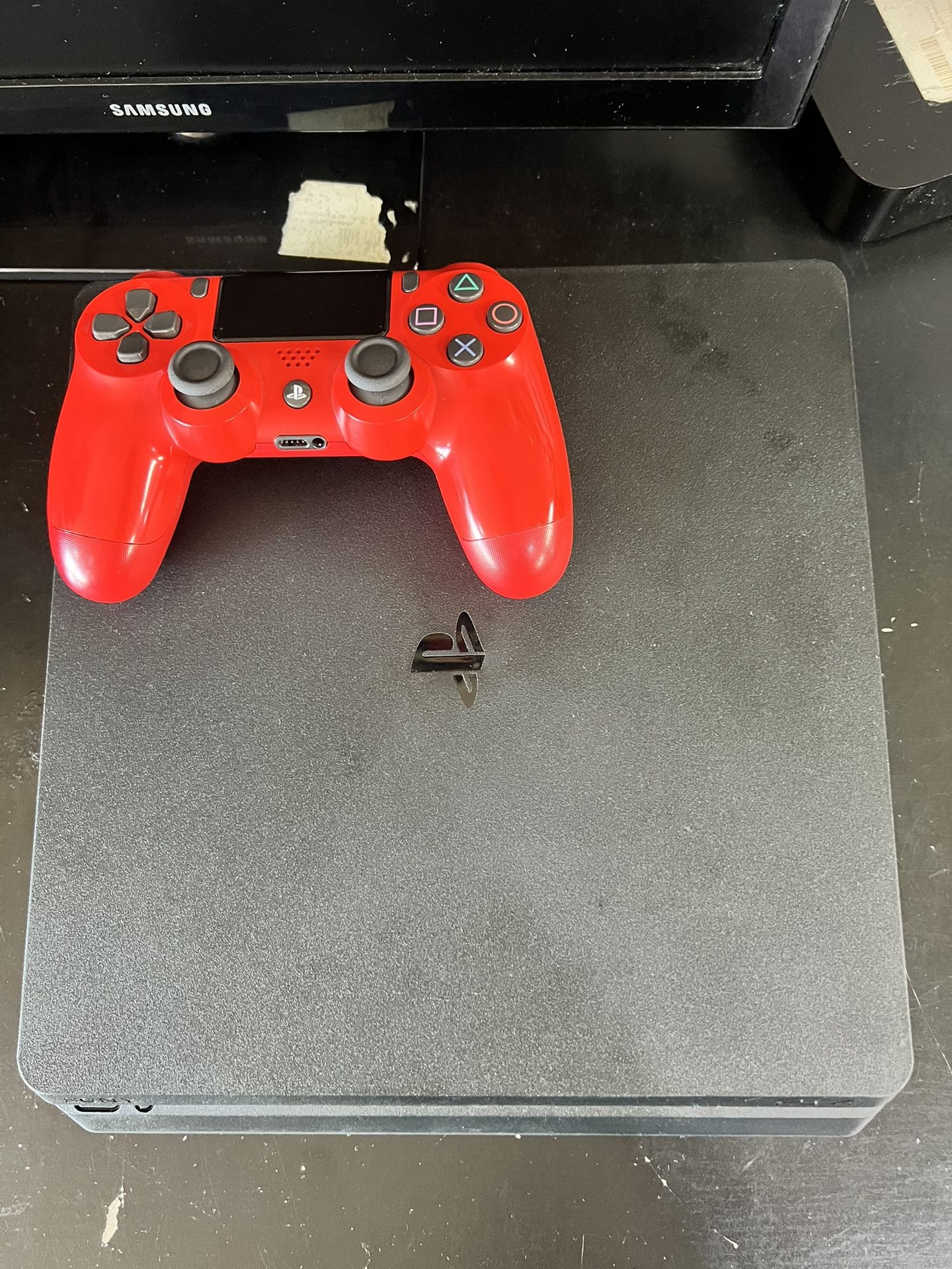 PS4 Slim #94422-1