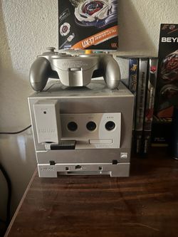 GameCube with GameBoy player with disc