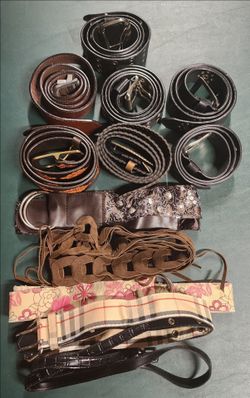 Women's belts lot - Medium (8/10)