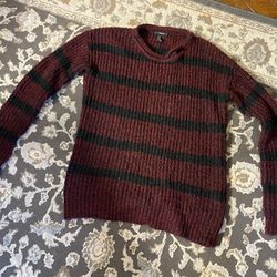 Sweater M