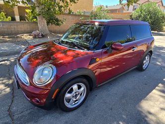 MINI Cooper Clubman – Red