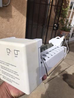 NEW Whirlpool Ice Machine