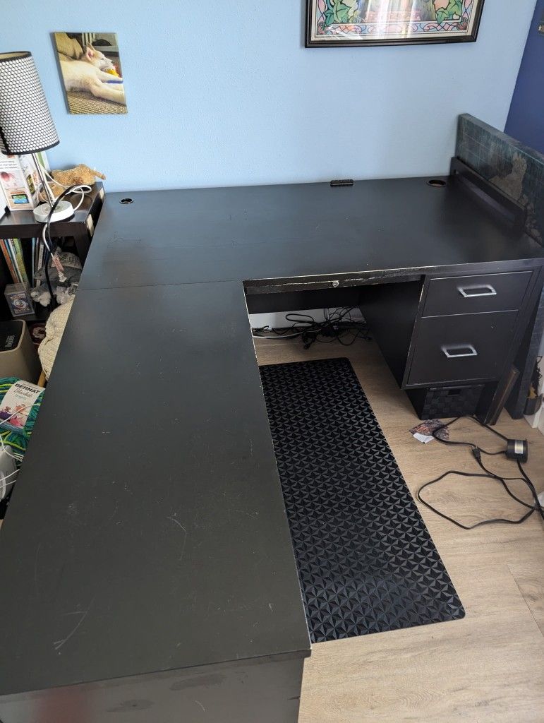 L Shaped Desk
