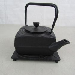 Japanese Dragonfly Themed Vintage Cast Iron Teapot With Hot Plate


