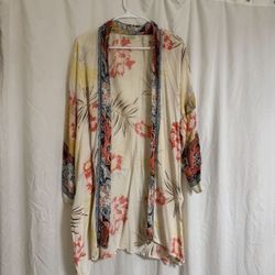 Billabong Floral Kimono.   Small/medium.  Hawaiian Flower Print. Cream. Navy/black