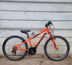 SPECIALIZED HOTROCK 24" BIKE