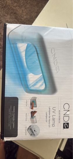CND nail kit with polish