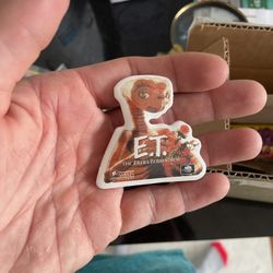 Movie Memorabilia Pins And Key Chains 