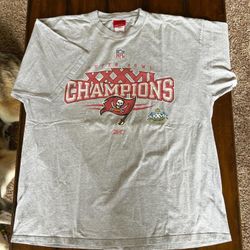 Super Bowl XXXVII buccaneers vintage tee 2003 