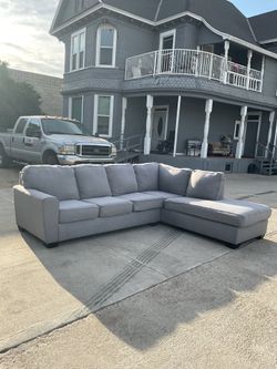 Sectional couch