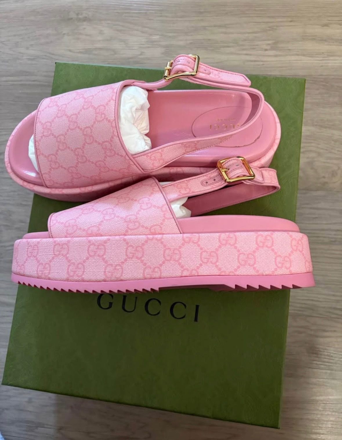 Gucci Women's Pink Sandals