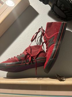 Skate shoes size 9