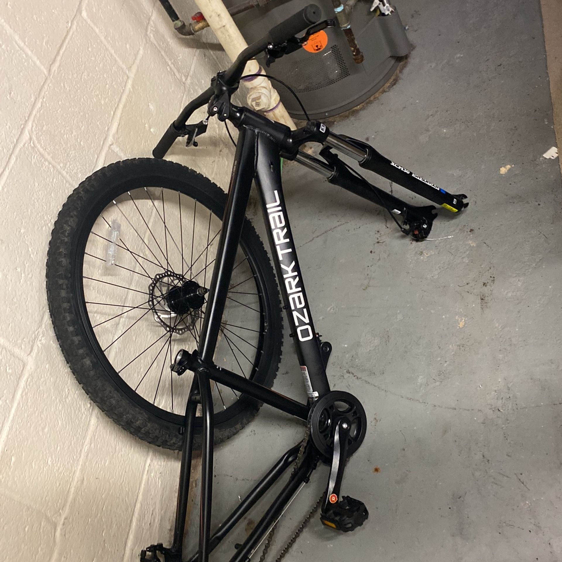 Ozark Trail 8 Speed Mountainbike