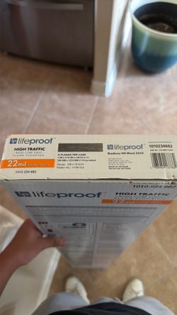 Vinyl Plank Flooring 22 Mil Wear layer LifeProof 8 planks 18.73 sq ft Bradbury Hill