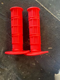 Red e bike grips