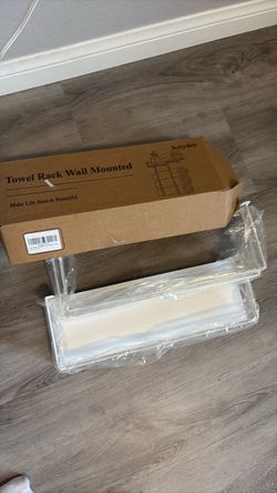 Towel rack/shelf