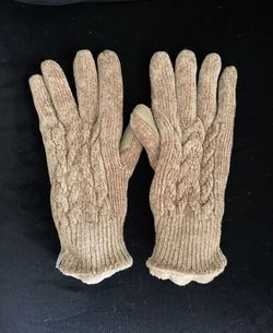 Isotoner Touch Screen Gloves