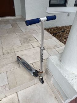 Razor A Kick Scooter – Good Condition