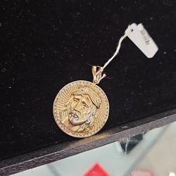 Pendant 10k 10.0 Grams 