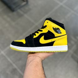 Jordan 1 Mid “New Love” Sizes 8 / 8.5 / 9 / 9.5 / 10 / 10.5 / 11 / 12 / 13 IN HAND BRAND NEW