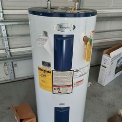 Refurbished 40 gal Gas Water Heater (installation included)
