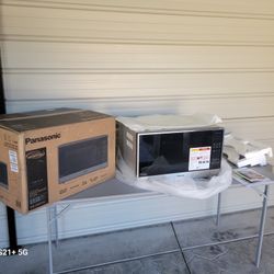Panasonic 2.2 Microwave New 