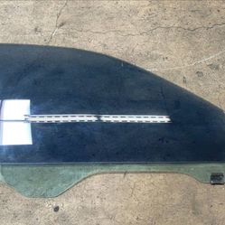Bmw E39 Left Front Window Glass 