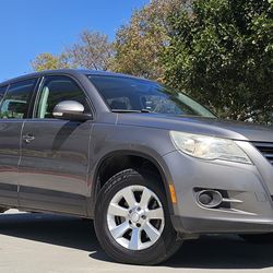 2009 VOLKSWAGEN TIGUAN