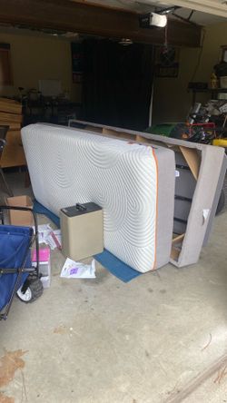Twin XL Tempurpexic Mattress