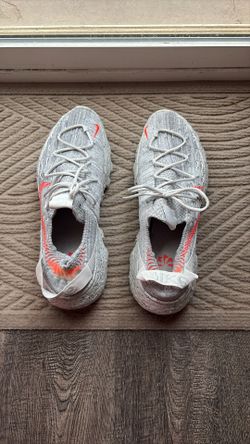 Nike Space Hippie 04