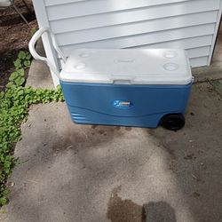 Coleman Xtreme Cooler/34x17x18 Inches 