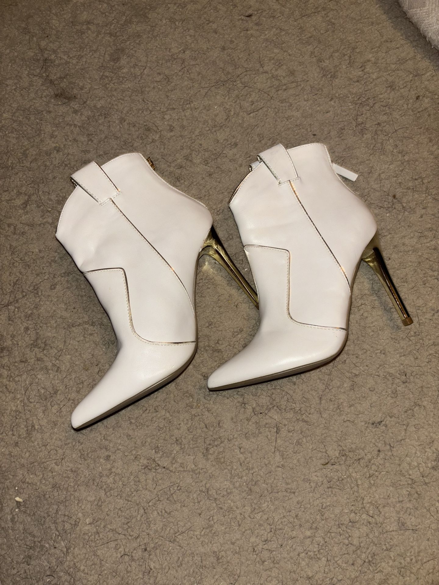 Women Boots Size 6 New