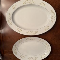Royal M by Mita Japan Oval Serving Platters – Floral Pattern – Set of Two