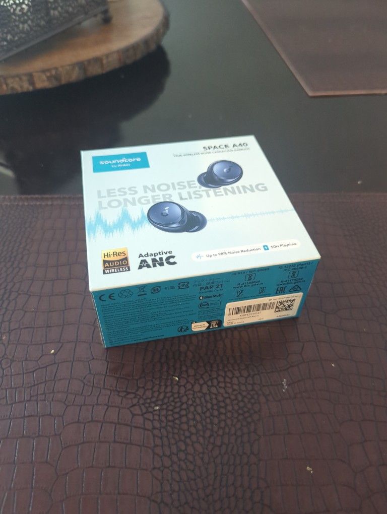 New Auto-Adjustable Active Noise Cancelling Wireless Earbuds, Reduce Noise by Up to 98%, 50H Playtime