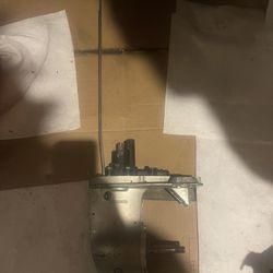 Honda Lower Unit yr 2000 8 HP