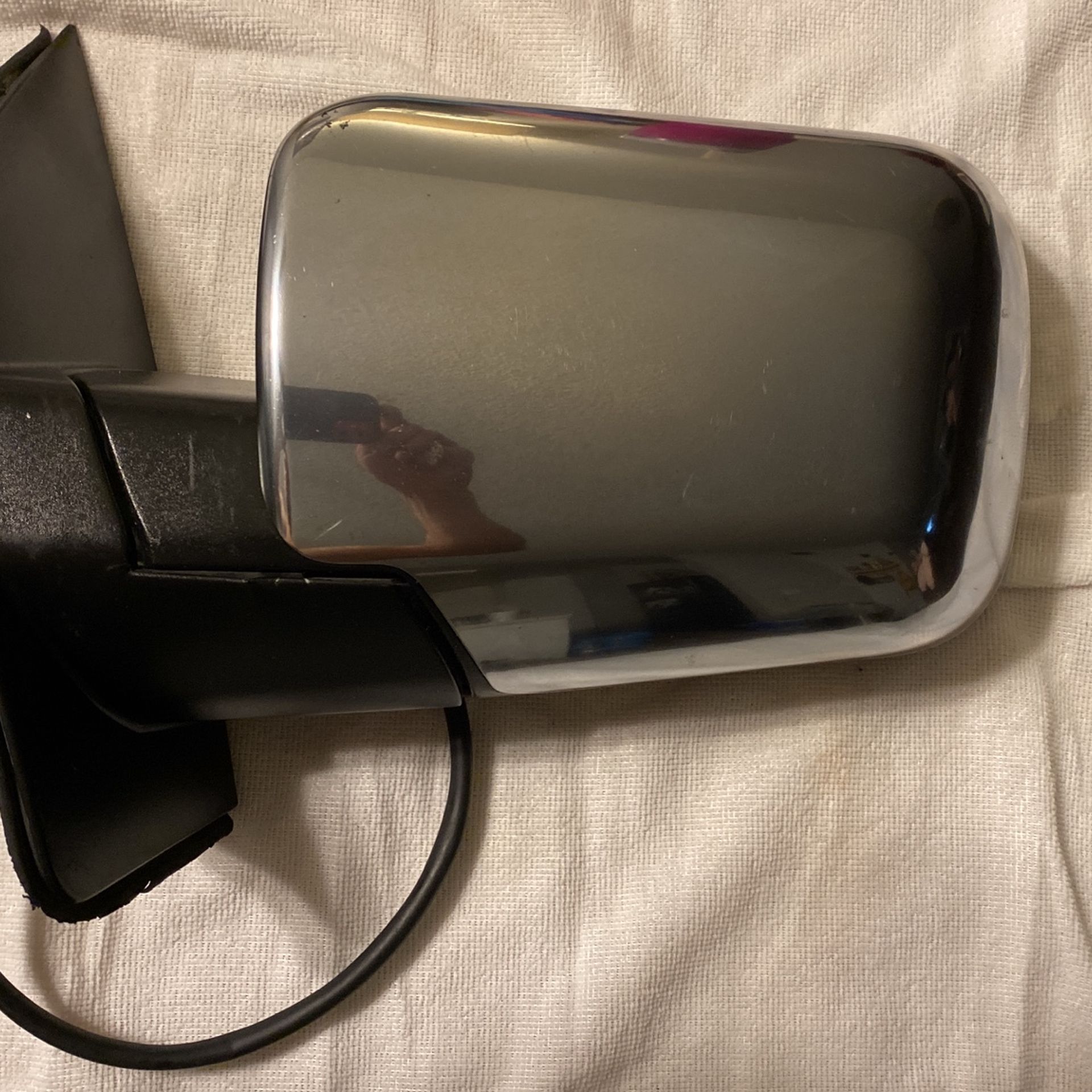 2010 Nissan Titan  Mirrors