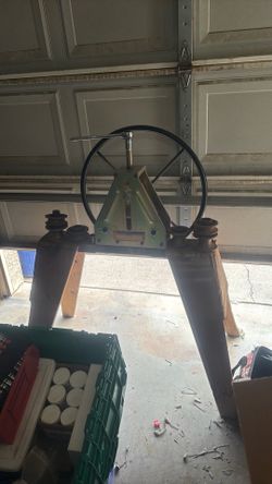 Pipe bender with 3 sets on a stand