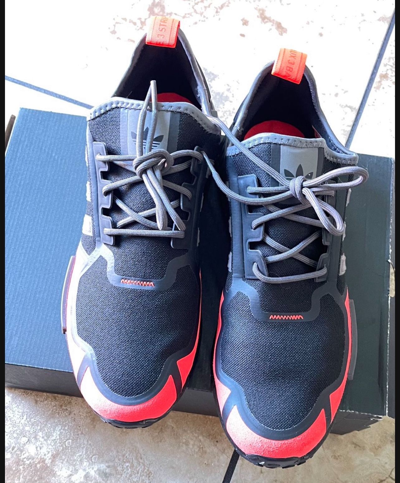 adidas NMD_R1 Shoes Men's Size 11.5 DS