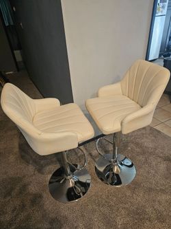2 White adjustable chairs