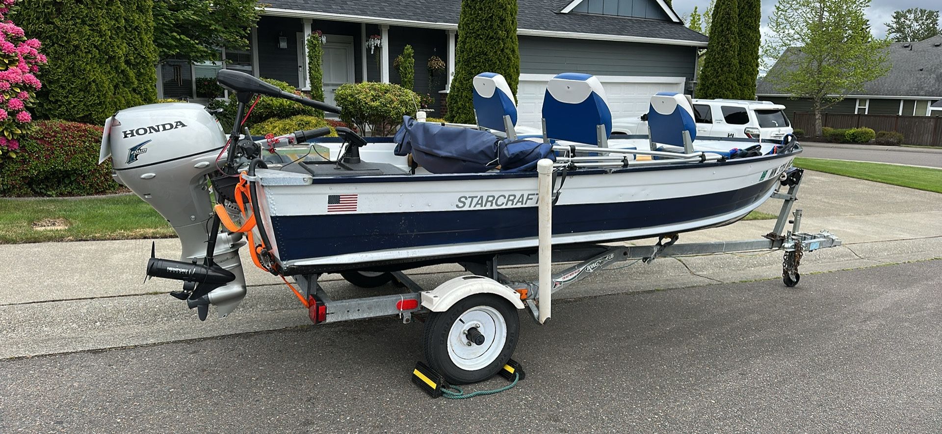 StarCraft Fishing Boat With Honda 20hp Outboard