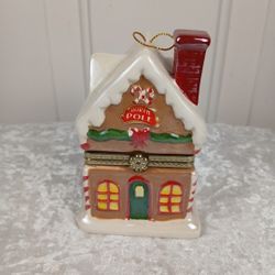 Gingerbread Christmas Music Box
