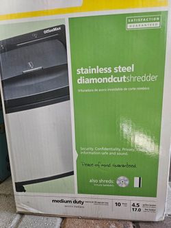 "OfficeMax Paper Shredder 10 Leaves - New in Box."