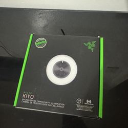 Razer - Kiyo 1920 x 1080 Webcam with Adjustable Ring Light - Black