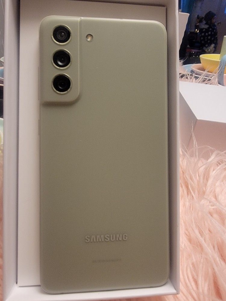 Galaxy S20 F Boost Mobile